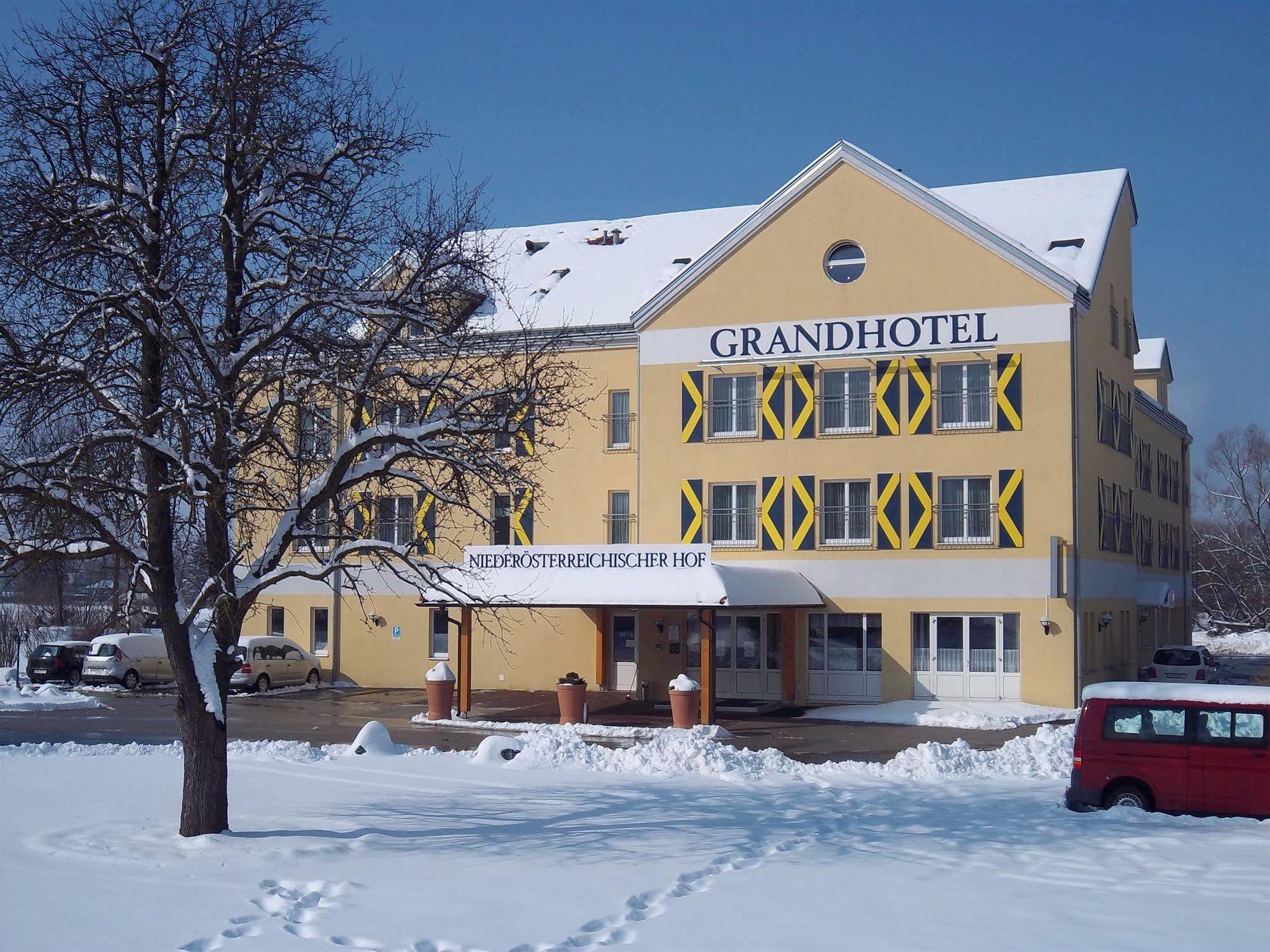 Grandhotel Niederoesterreichischer Hof Lanzenkirchen Экстерьер фото